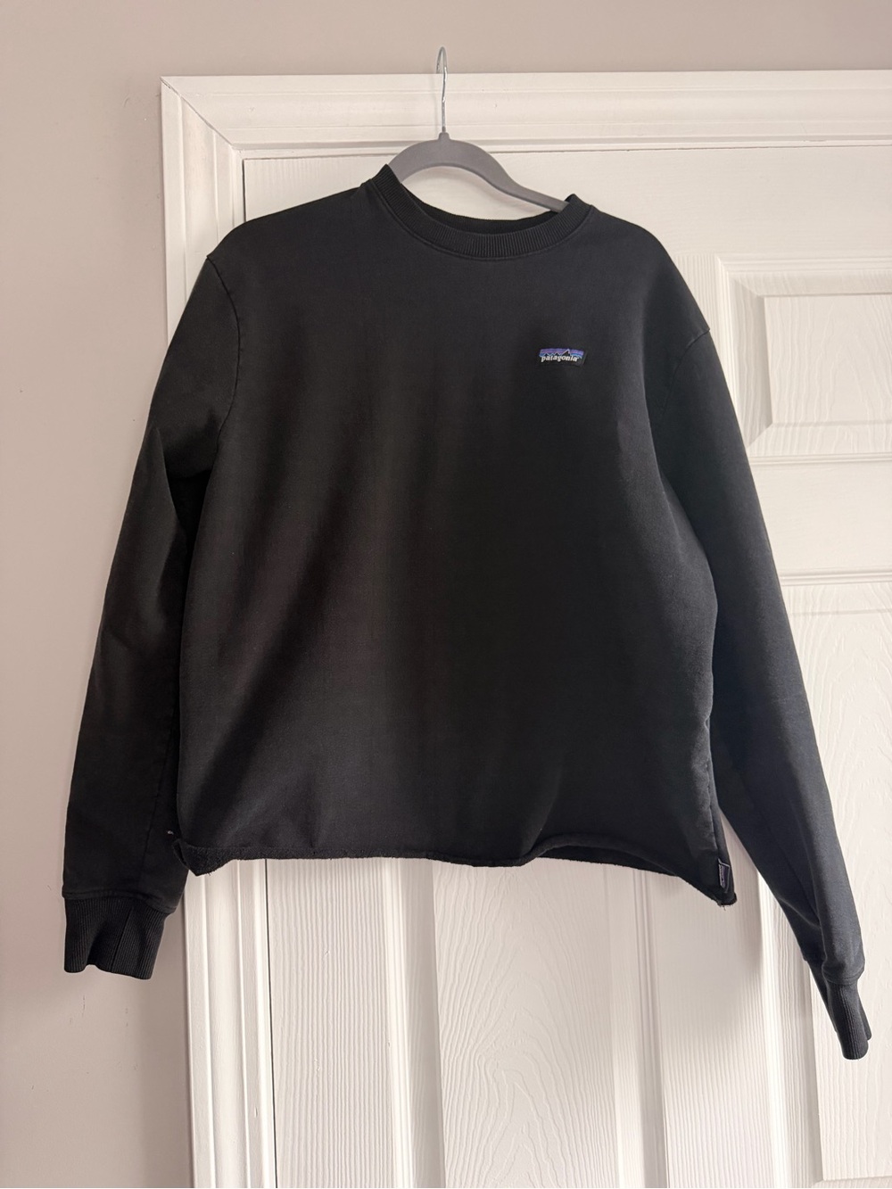 Patagonia Black Crewneck Sweatshirt with Small Logo Patch